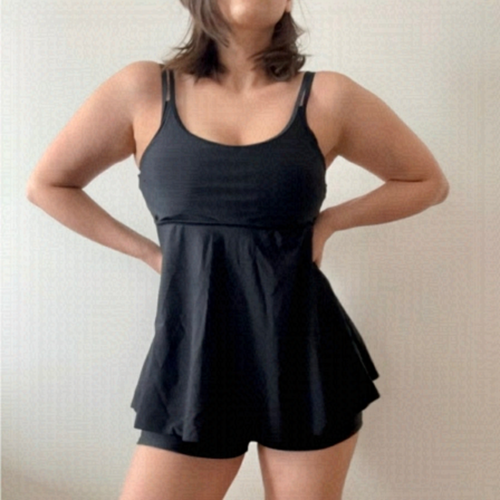 NWOT Two Piece Black Tankini Boy Shorts Modest Swimsuit Bikini